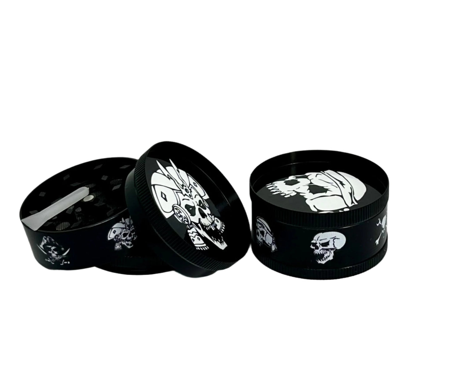 DK5928B-3 Pirate Skull 3 Part Grinder